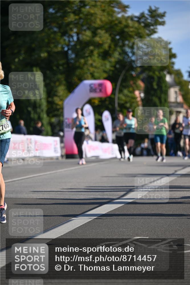 07.09.2025 - BARMER Alsterlauf Dr. Thomas Lammeyer http://msf.ph/oto/8714457 07.09.2025 09:47:51 Laufen 705 meine-sportfotos.de