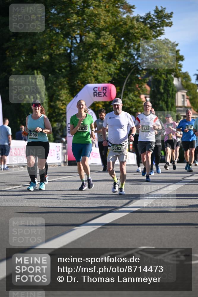 07.09.2025 - BARMER Alsterlauf Dr. Thomas Lammeyer http://msf.ph/oto/8714473 07.09.2025 09:47:56 Laufen 8296, 2825, 5563, 3133, 3132 meine-sportfotos.de