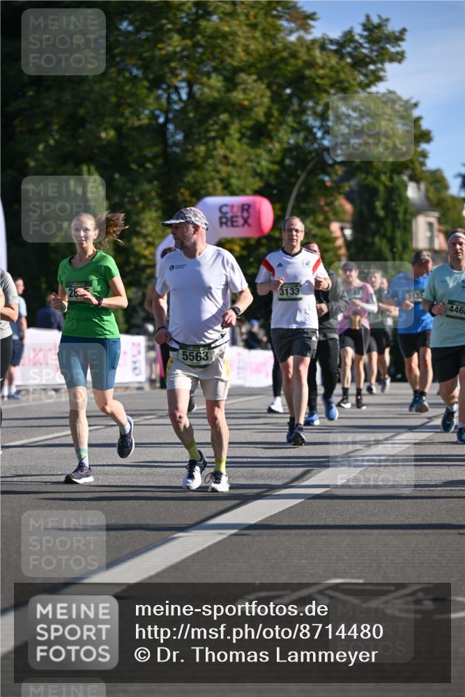 07.09.2025 - BARMER Alsterlauf Dr. Thomas Lammeyer http://msf.ph/oto/8714480 07.09.2025 09:47:58 Laufen 2560, 5563, 3133, 446 meine-sportfotos.de