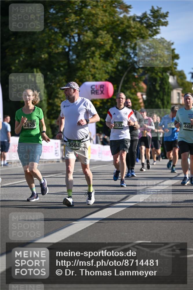 07.09.2025 - BARMER Alsterlauf Dr. Thomas Lammeyer http://msf.ph/oto/8714481 07.09.2025 09:47:58 Laufen 2825, 7560, 5563, 3133, 100, 3132, 4468 meine-sportfotos.de