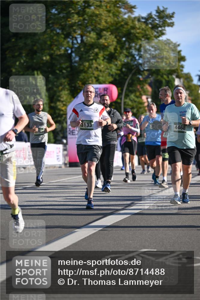 07.09.2025 - BARMER Alsterlauf Dr. Thomas Lammeyer http://msf.ph/oto/8714488 07.09.2025 09:47:59 Laufen 3133, 31, 4468, 7560 meine-sportfotos.de