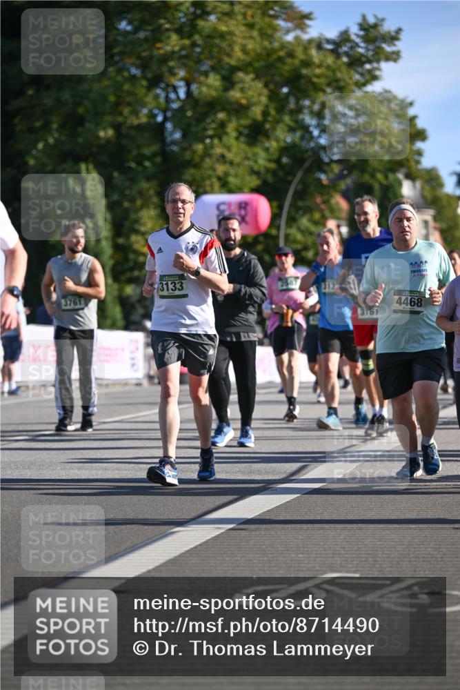 07.09.2025 - BARMER Alsterlauf Dr. Thomas Lammeyer http://msf.ph/oto/8714490 07.09.2025 09:47:59 Laufen 3761, 3133, 313, 3161, 4468 meine-sportfotos.de