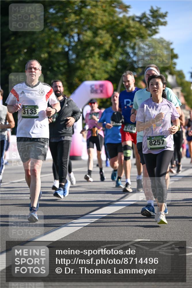07.09.2025 - BARMER Alsterlauf Dr. Thomas Lammeyer http://msf.ph/oto/8714496 07.09.2025 09:48:01 Laufen 3133, 3161, 8257 meine-sportfotos.de