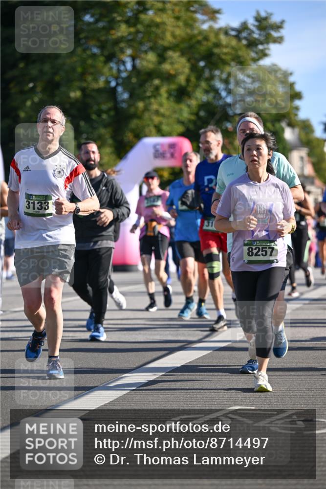 07.09.2025 - BARMER Alsterlauf Dr. Thomas Lammeyer http://msf.ph/oto/8714497 07.09.2025 09:48:01 Laufen 136, 3133, 8257 meine-sportfotos.de