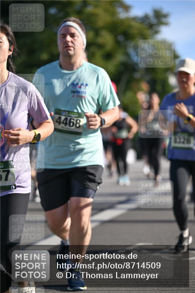 07.09.2025 - BARMER Alsterlauf Dr. Thomas Lammeyer http://msf.ph/oto/8714509 07.09.2025 09:48:02 Laufen 4468, 567, 1326 meine-sportfotos.de