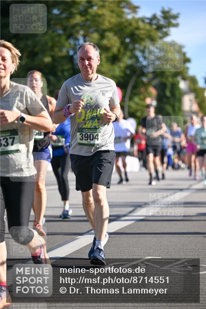 07.09.2025 - BARMER Alsterlauf Dr. Thomas Lammeyer http://msf.ph/oto/8714551 07.09.2025 09:48:09 Laufen 337, 2, 50, 36, 3904, 10 meine-sportfotos.de