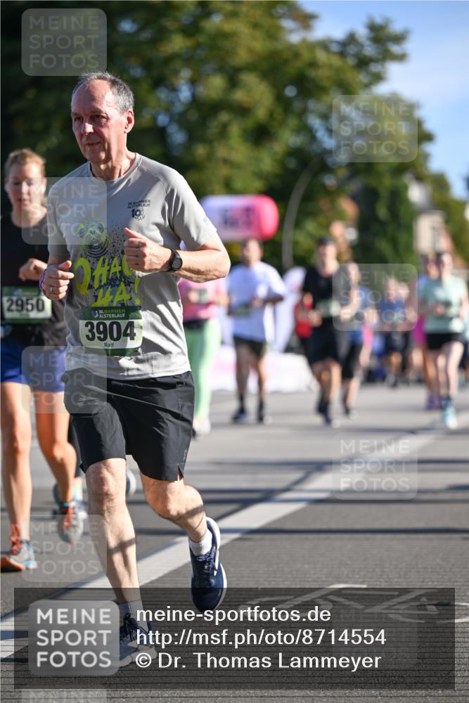 07.09.2025 - BARMER Alsterlauf Dr. Thomas Lammeyer http://msf.ph/oto/8714554 07.09.2025 09:48:10 Laufen 36, 2950, 36, 3904 meine-sportfotos.de