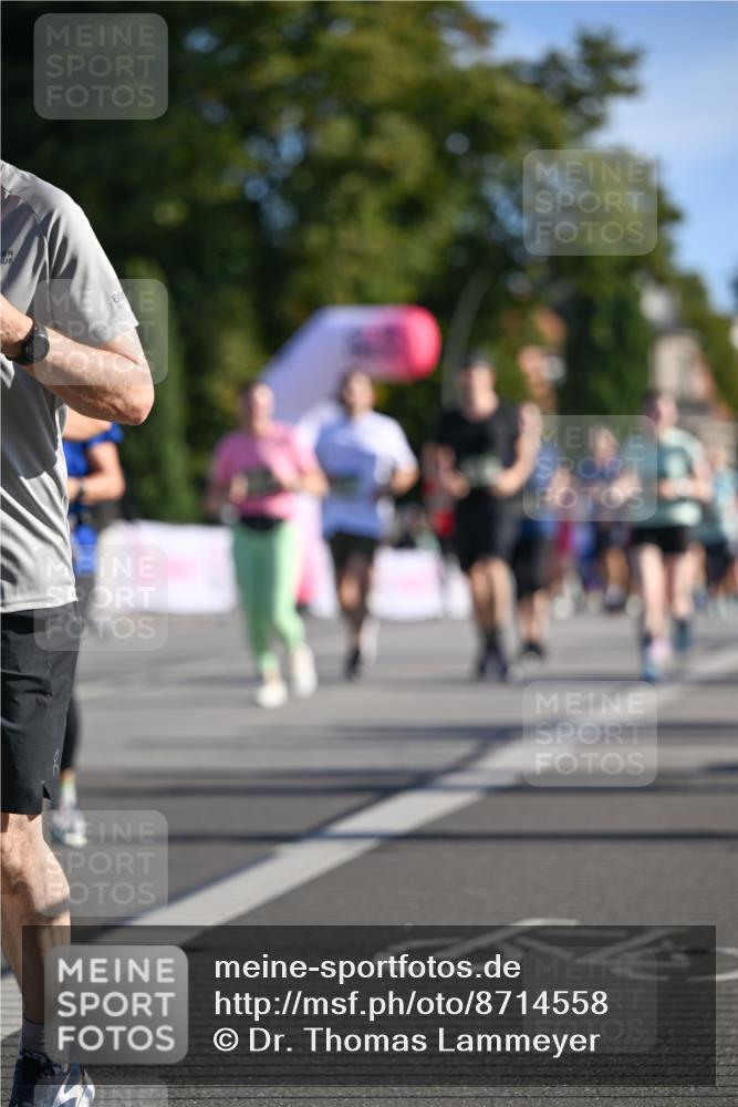 07.09.2025 - BARMER Alsterlauf Dr. Thomas Lammeyer http://msf.ph/oto/8714558 07.09.2025 09:48:10 Laufen  meine-sportfotos.de
