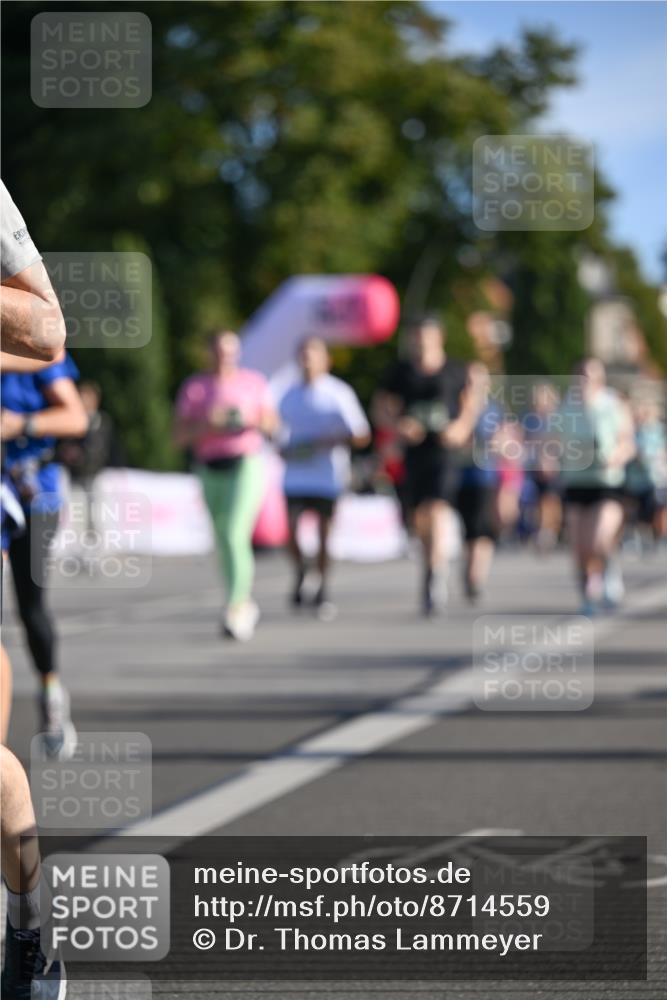07.09.2025 - BARMER Alsterlauf Dr. Thomas Lammeyer http://msf.ph/oto/8714559 07.09.2025 09:48:10 Laufen  meine-sportfotos.de