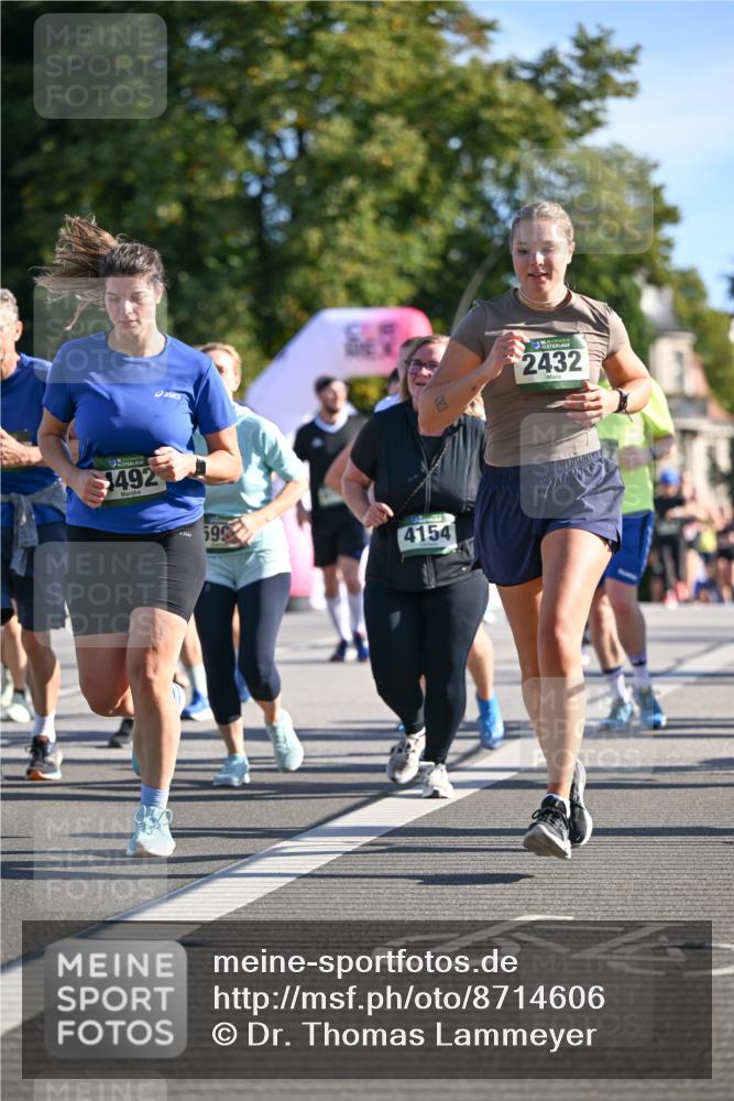 07.09.2025 - BARMER Alsterlauf Dr. Thomas Lammeyer http://msf.ph/oto/8714606 07.09.2025 09:48:19 Laufen 1492, 599, 4154, 2432 meine-sportfotos.de