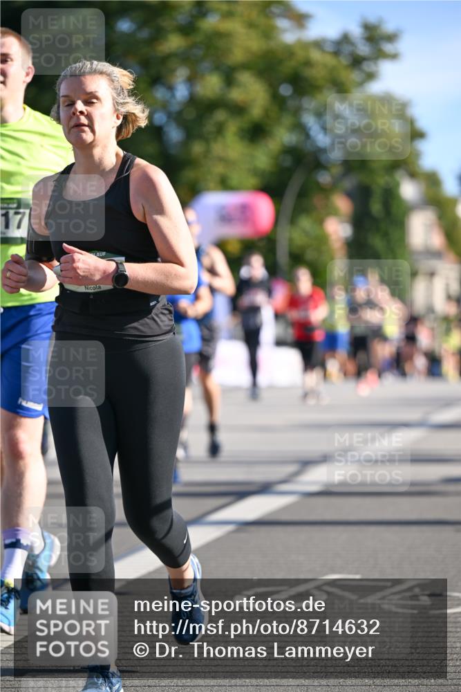 07.09.2025 - BARMER Alsterlauf Dr. Thomas Lammeyer http://msf.ph/oto/8714632 07.09.2025 09:48:23 Laufen 17 meine-sportfotos.de