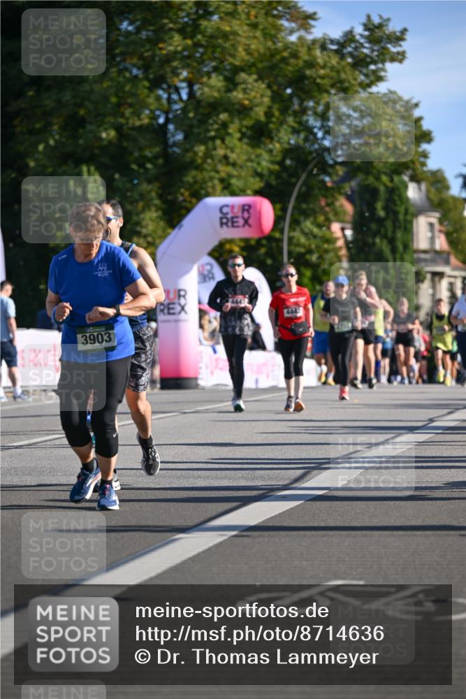 07.09.2025 - BARMER Alsterlauf Dr. Thomas Lammeyer http://msf.ph/oto/8714636 07.09.2025 09:48:24 Laufen 3903 meine-sportfotos.de