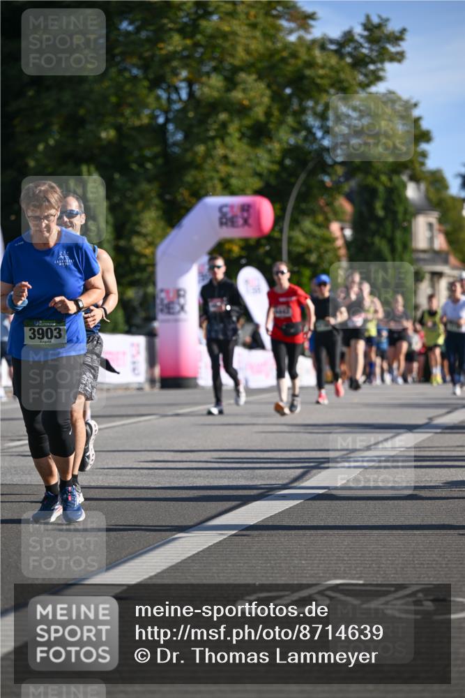 07.09.2025 - BARMER Alsterlauf Dr. Thomas Lammeyer http://msf.ph/oto/8714639 07.09.2025 09:48:24 Laufen 3903 meine-sportfotos.de