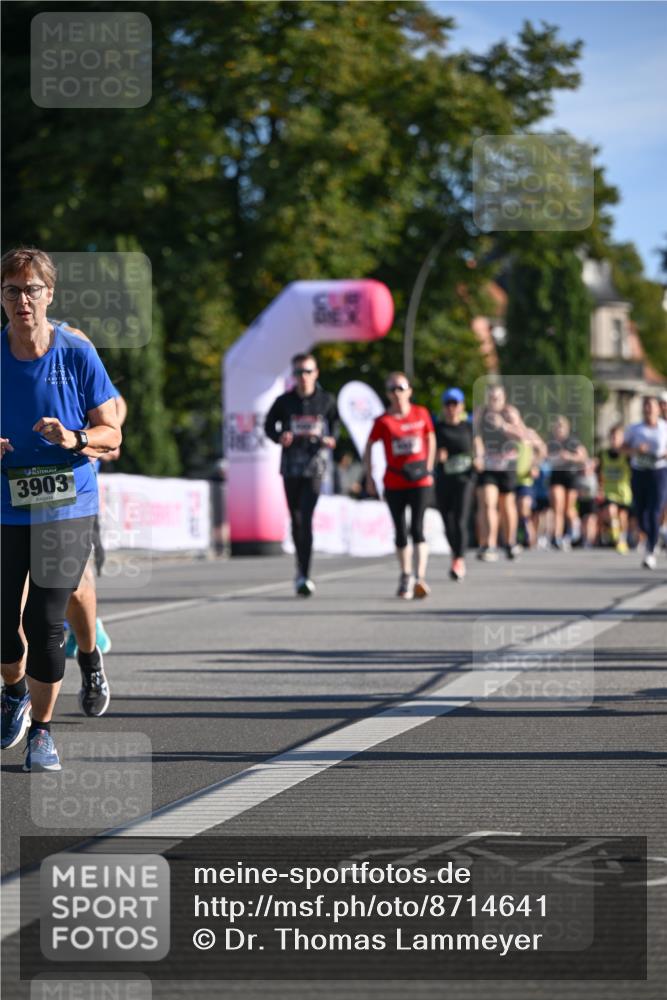 07.09.2025 - BARMER Alsterlauf Dr. Thomas Lammeyer http://msf.ph/oto/8714641 07.09.2025 09:48:25 Laufen 3903 meine-sportfotos.de