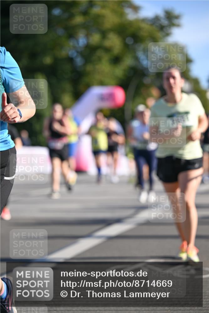07.09.2025 - BARMER Alsterlauf Dr. Thomas Lammeyer http://msf.ph/oto/8714669 07.09.2025 09:48:30 Laufen  meine-sportfotos.de