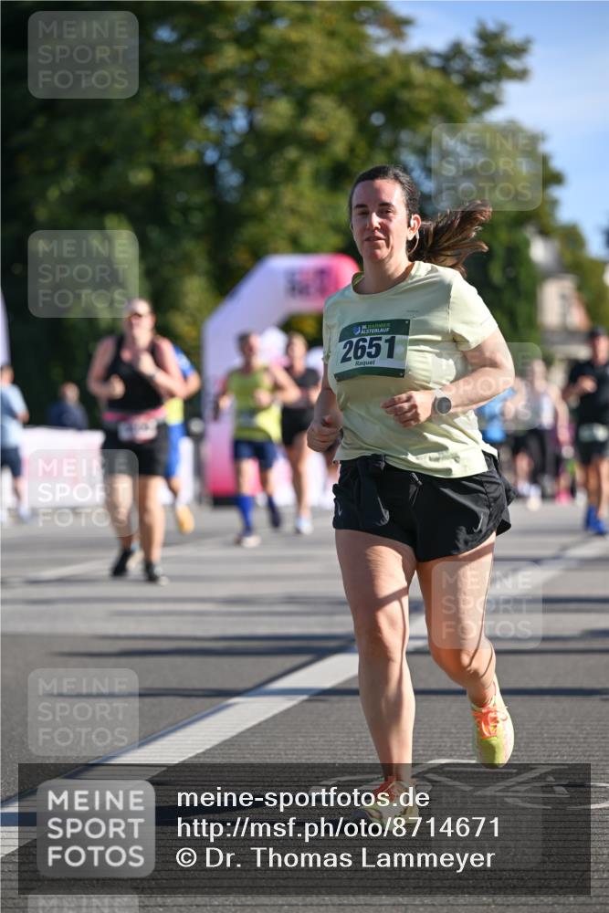 07.09.2025 - BARMER Alsterlauf Dr. Thomas Lammeyer http://msf.ph/oto/8714671 07.09.2025 09:48:30 Laufen 36, 2651 meine-sportfotos.de