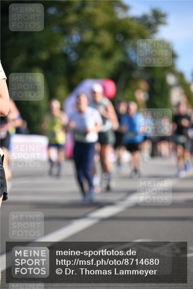 07.09.2025 - BARMER Alsterlauf Dr. Thomas Lammeyer http://msf.ph/oto/8714680 07.09.2025 09:48:32 Laufen  meine-sportfotos.de