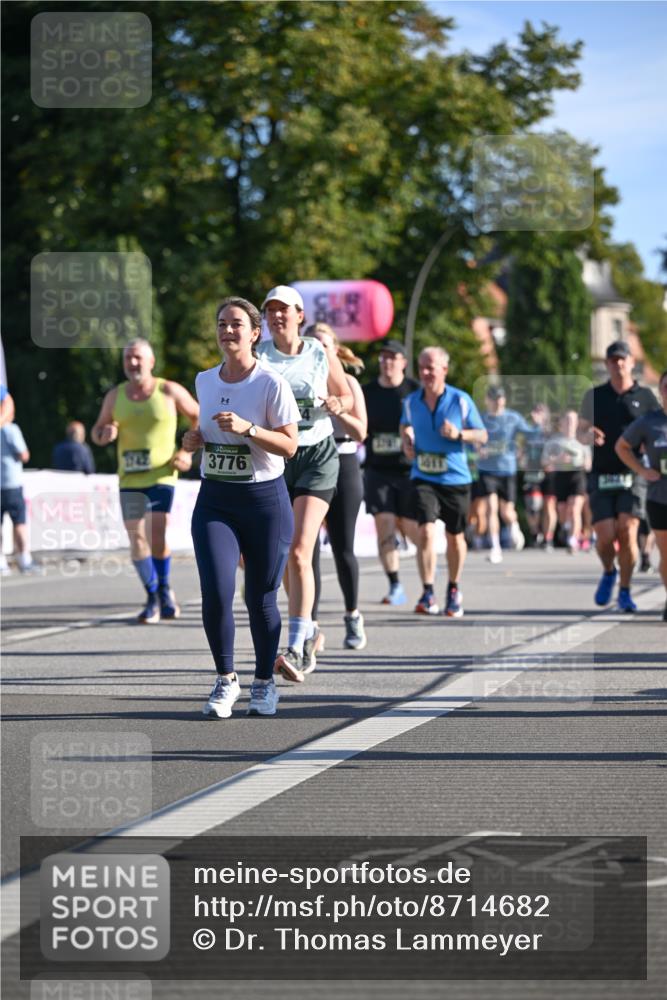 07.09.2025 - BARMER Alsterlauf Dr. Thomas Lammeyer http://msf.ph/oto/8714682 07.09.2025 09:48:32 Laufen 1, 3776, 3847 meine-sportfotos.de