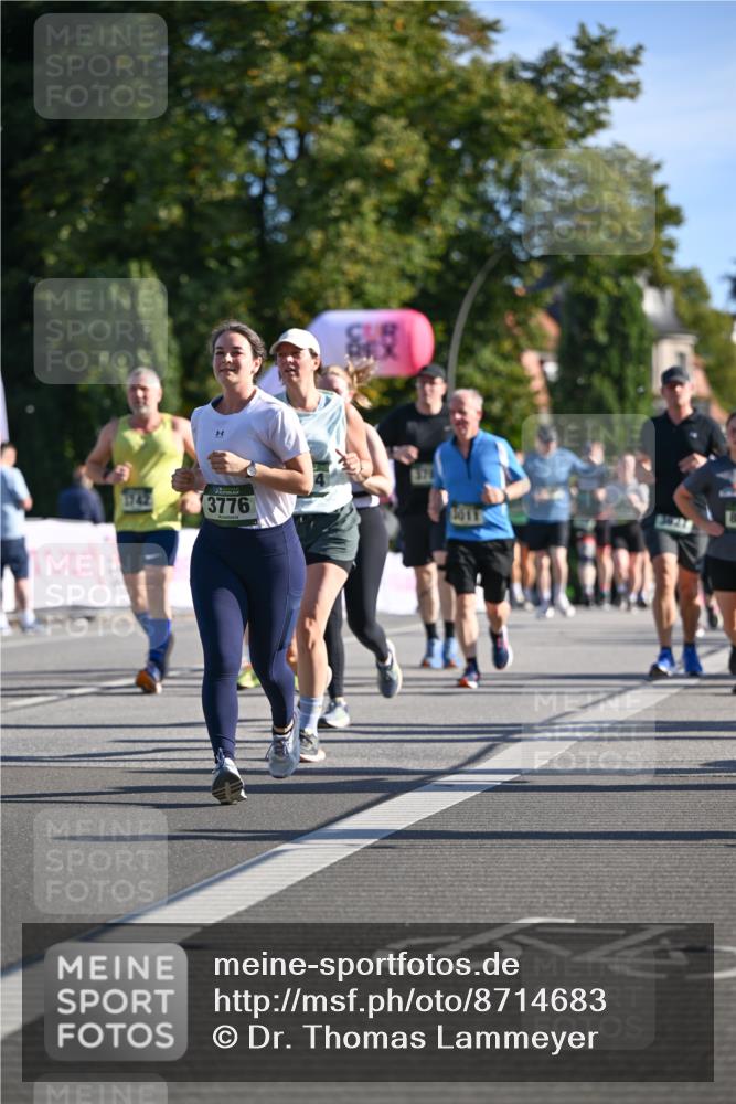07.09.2025 - BARMER Alsterlauf Dr. Thomas Lammeyer http://msf.ph/oto/8714683 07.09.2025 09:48:32 Laufen 1742, 3776, 378 meine-sportfotos.de