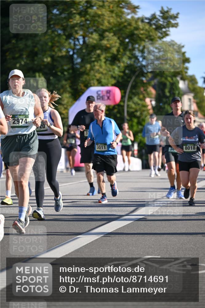 07.09.2025 - BARMER Alsterlauf Dr. Thomas Lammeyer http://msf.ph/oto/8714691 07.09.2025 09:48:34 Laufen 2974, 3011, 36, 8018 meine-sportfotos.de