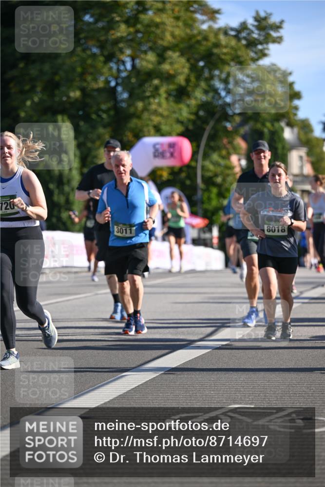07.09.2025 - BARMER Alsterlauf Dr. Thomas Lammeyer http://msf.ph/oto/8714697 07.09.2025 09:48:35 Laufen 720, 8018, 3011 meine-sportfotos.de