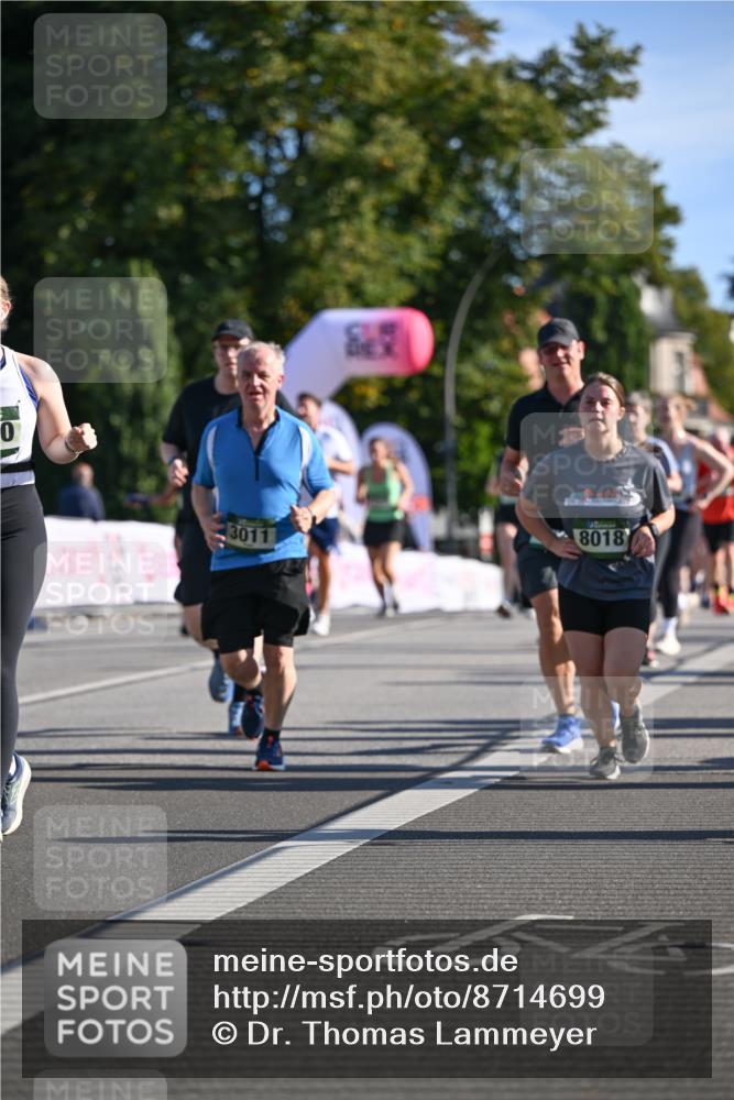 07.09.2025 - BARMER Alsterlauf Dr. Thomas Lammeyer http://msf.ph/oto/8714699 07.09.2025 09:48:35 Laufen 0, 8018, 3011 meine-sportfotos.de