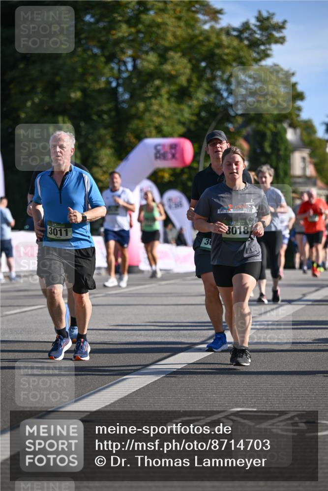 07.09.2025 - BARMER Alsterlauf Dr. Thomas Lammeyer http://msf.ph/oto/8714703 07.09.2025 09:48:36 Laufen 3011, 30, 3018 meine-sportfotos.de