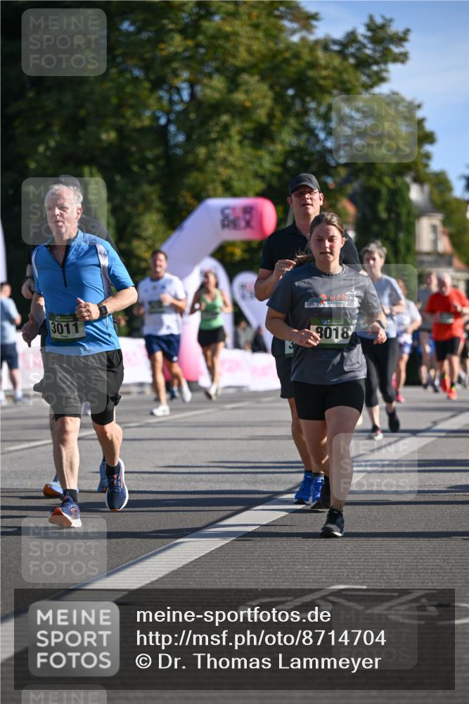 07.09.2025 - BARMER Alsterlauf Dr. Thomas Lammeyer http://msf.ph/oto/8714704 07.09.2025 09:48:36 Laufen 3011, 3018 meine-sportfotos.de