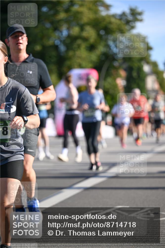 07.09.2025 - BARMER Alsterlauf Dr. Thomas Lammeyer http://msf.ph/oto/8714718 07.09.2025 09:48:38 Laufen 8 meine-sportfotos.de
