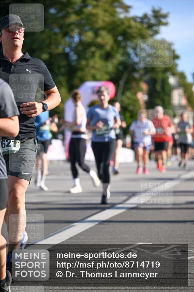 07.09.2025 - BARMER Alsterlauf Dr. Thomas Lammeyer http://msf.ph/oto/8714719 07.09.2025 09:48:38 Laufen 621 meine-sportfotos.de
