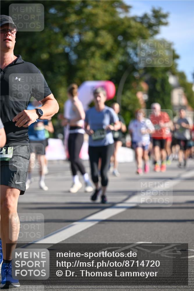 07.09.2025 - BARMER Alsterlauf Dr. Thomas Lammeyer http://msf.ph/oto/8714720 07.09.2025 09:48:38 Laufen  meine-sportfotos.de