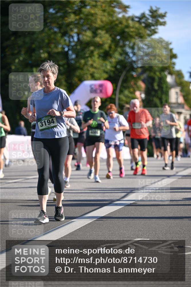 07.09.2025 - BARMER Alsterlauf Dr. Thomas Lammeyer http://msf.ph/oto/8714730 07.09.2025 09:48:40 Laufen 3194 meine-sportfotos.de