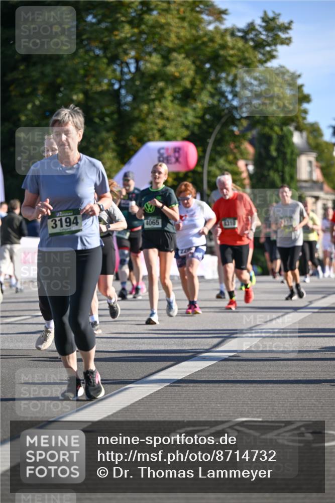 07.09.2025 - BARMER Alsterlauf Dr. Thomas Lammeyer http://msf.ph/oto/8714732 07.09.2025 09:48:40 Laufen 3194, 4065 meine-sportfotos.de