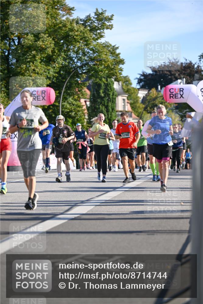 07.09.2025 - BARMER Alsterlauf Dr. Thomas Lammeyer http://msf.ph/oto/8714744 07.09.2025 09:48:44 Laufen 10, 52, 5062, 4009, 5290, 5832 meine-sportfotos.de