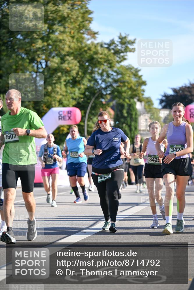 07.09.2025 - BARMER Alsterlauf Dr. Thomas Lammeyer http://msf.ph/oto/8714792 07.09.2025 09:48:53 Laufen 4607, 3337, 25, 4907, 3425, 3424 meine-sportfotos.de