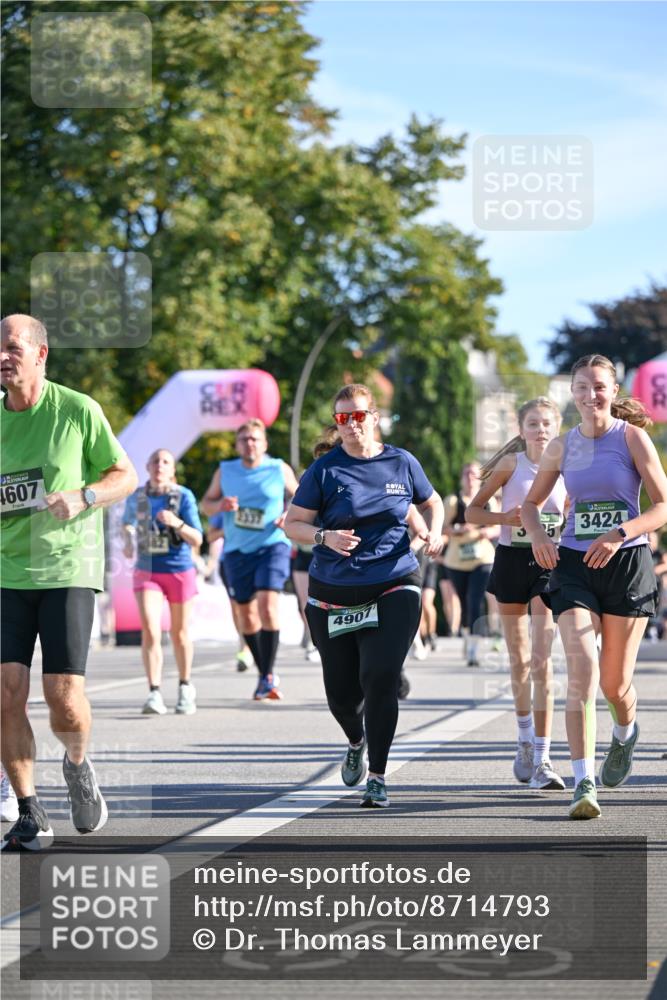 07.09.2025 - BARMER Alsterlauf Dr. Thomas Lammeyer http://msf.ph/oto/8714793 07.09.2025 09:48:53 Laufen 4607, 4907, 25, 3424 meine-sportfotos.de