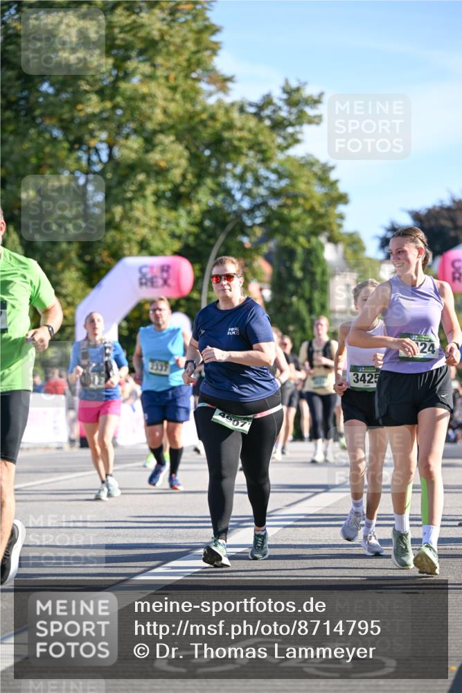 07.09.2025 - BARMER Alsterlauf Dr. Thomas Lammeyer http://msf.ph/oto/8714795 07.09.2025 09:48:54 Laufen 233, 25, 907, 3425, 24 meine-sportfotos.de