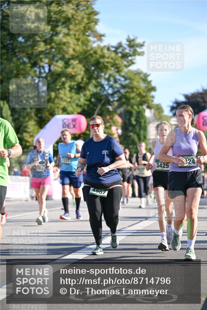 07.09.2025 - BARMER Alsterlauf Dr. Thomas Lammeyer http://msf.ph/oto/8714796 07.09.2025 09:48:54 Laufen 25, 4907, 3425, 24 meine-sportfotos.de