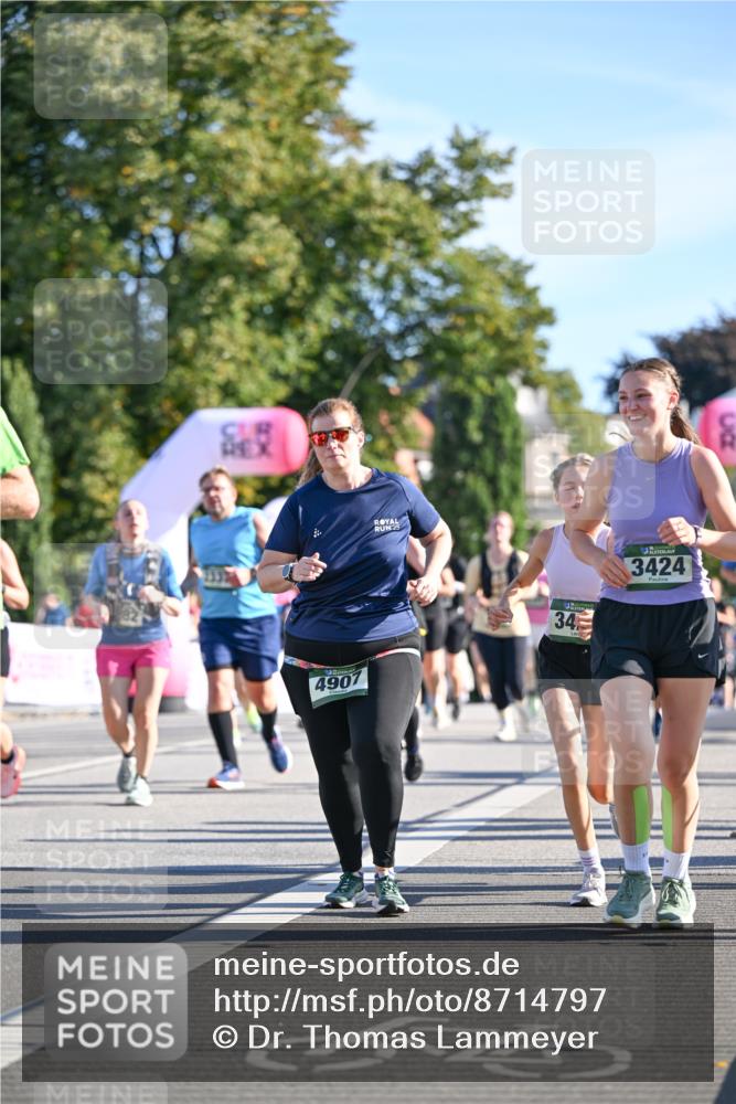 07.09.2025 - BARMER Alsterlauf Dr. Thomas Lammeyer http://msf.ph/oto/8714797 07.09.2025 09:48:54 Laufen 25, 4907, 34, 3424 meine-sportfotos.de