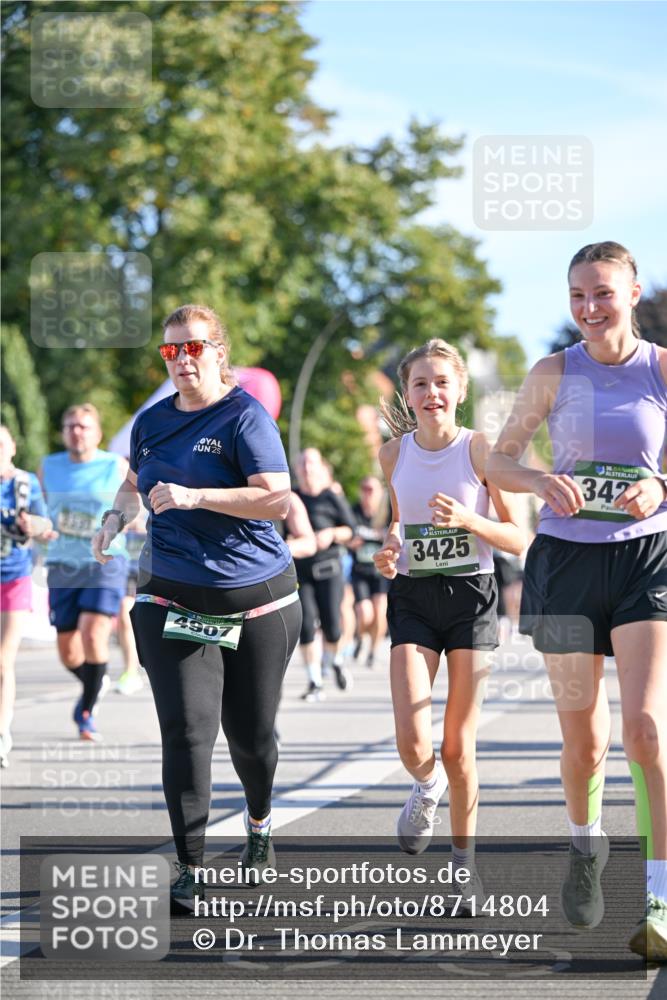 07.09.2025 - BARMER Alsterlauf Dr. Thomas Lammeyer http://msf.ph/oto/8714804 07.09.2025 09:48:55 Laufen 25, 4907, 3425, 36, 342 meine-sportfotos.de