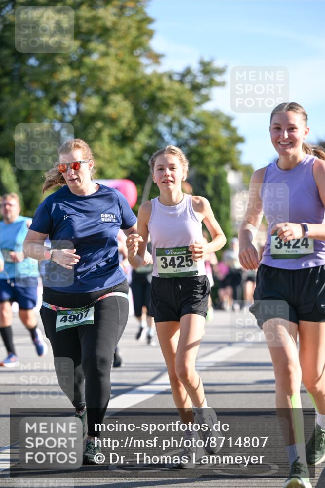 07.09.2025 - BARMER Alsterlauf Dr. Thomas Lammeyer http://msf.ph/oto/8714807 07.09.2025 09:48:55 Laufen 4907, 25, 36, 3425, 3424 meine-sportfotos.de