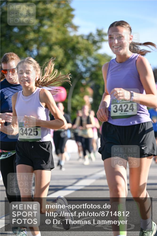 07.09.2025 - BARMER Alsterlauf Dr. Thomas Lammeyer http://msf.ph/oto/8714812 07.09.2025 09:48:56 Laufen 3425, 3424 meine-sportfotos.de