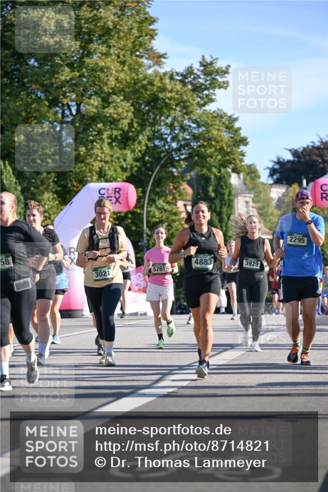 07.09.2025 - BARMER Alsterlauf Dr. Thomas Lammeyer http://msf.ph/oto/8714821 07.09.2025 09:48:59 Laufen 58, 4883, 3021, 5261, 3929, 2295, 54 meine-sportfotos.de