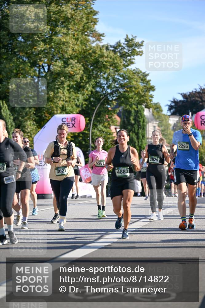 07.09.2025 - BARMER Alsterlauf Dr. Thomas Lammeyer http://msf.ph/oto/8714822 07.09.2025 09:48:59 Laufen 5261, 3021, 4883, 364, 3929, 2295, 54 meine-sportfotos.de
