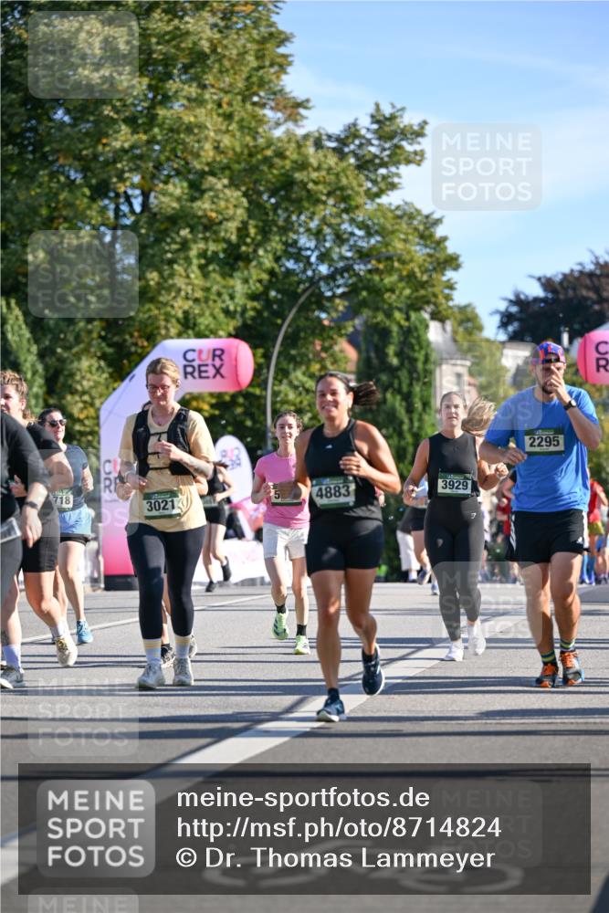07.09.2025 - BARMER Alsterlauf Dr. Thomas Lammeyer http://msf.ph/oto/8714824 07.09.2025 09:48:59 Laufen 718, 37, 3021, 4883, 3929, 34, 2295 meine-sportfotos.de