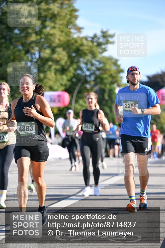 07.09.2025 - BARMER Alsterlauf Dr. Thomas Lammeyer http://msf.ph/oto/8714837 07.09.2025 09:49:01 Laufen 021, 36, 4883, 3929, 2295 meine-sportfotos.de