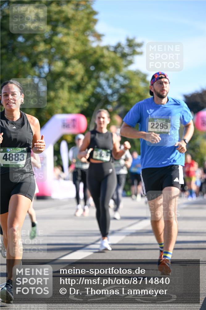 07.09.2025 - BARMER Alsterlauf Dr. Thomas Lammeyer http://msf.ph/oto/8714840 07.09.2025 09:49:01 Laufen 36, 4883, 2295 meine-sportfotos.de