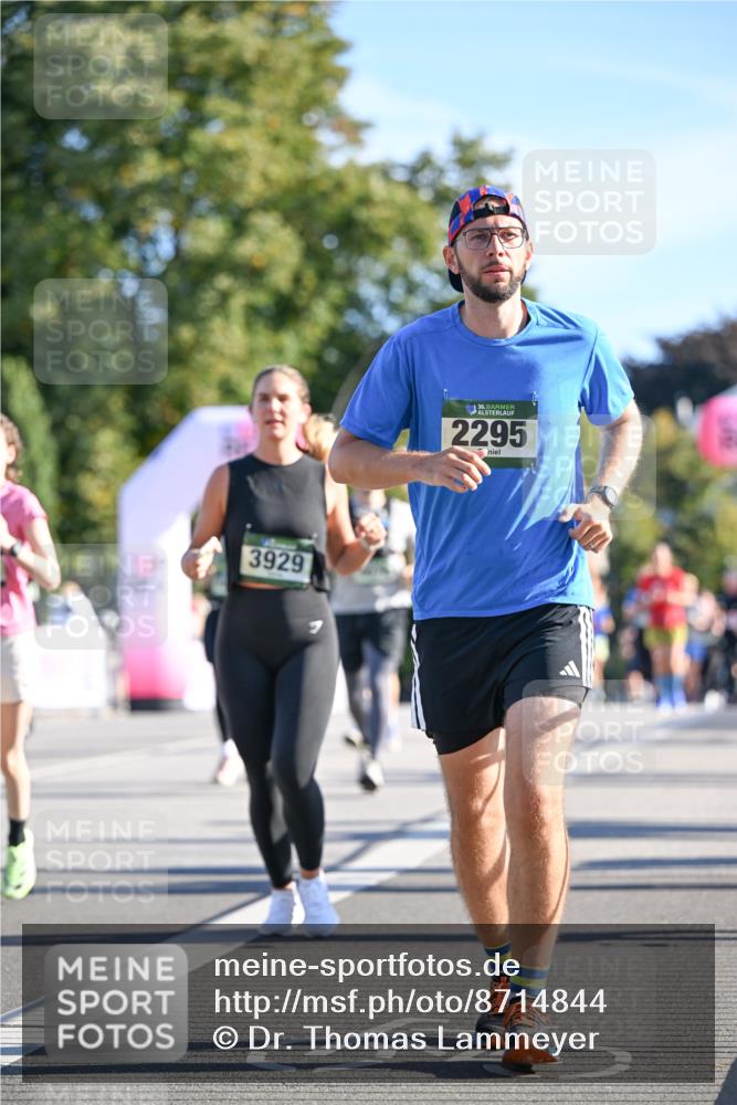07.09.2025 - BARMER Alsterlauf Dr. Thomas Lammeyer http://msf.ph/oto/8714844 07.09.2025 09:49:02 Laufen 3929, 18136, 2295 meine-sportfotos.de