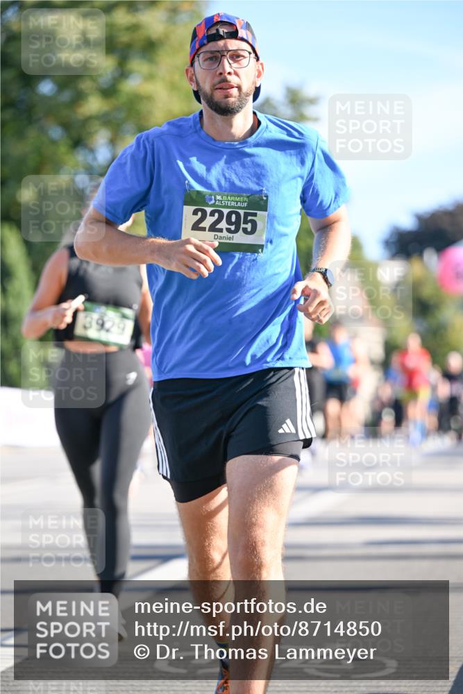 07.09.2025 - BARMER Alsterlauf Dr. Thomas Lammeyer http://msf.ph/oto/8714850 07.09.2025 09:49:03 Laufen 392, 36, 2295 meine-sportfotos.de