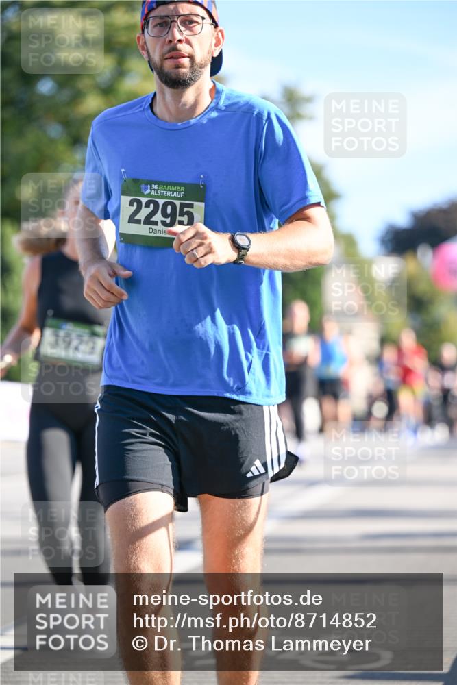 07.09.2025 - BARMER Alsterlauf Dr. Thomas Lammeyer http://msf.ph/oto/8714852 07.09.2025 09:49:03 Laufen 3929, 36, 2295 meine-sportfotos.de